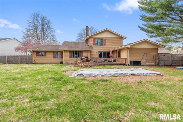 $320,000 | 112 Landsdowne Drive, Sherman, IL 62684