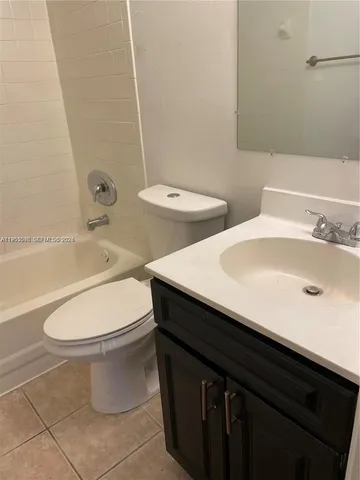 $2,400 | 11229 West Atlantic Boulevard, Unit 201, Coral Springs, FL 33071