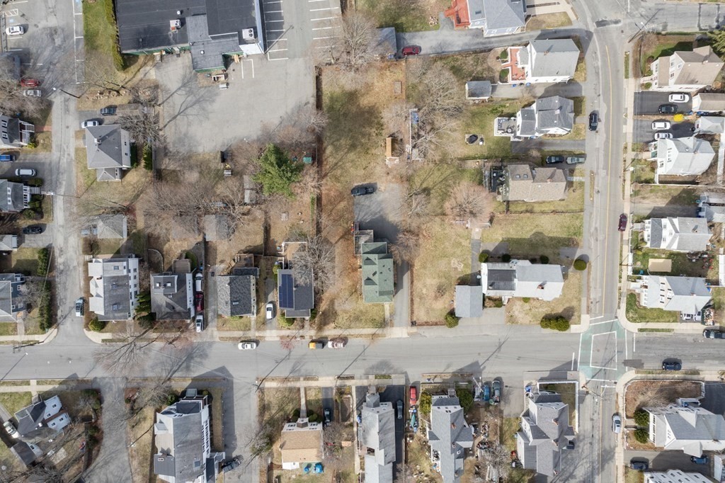 83 Cedar Street Wakefield, MA 01880 - Photo 31 of 36