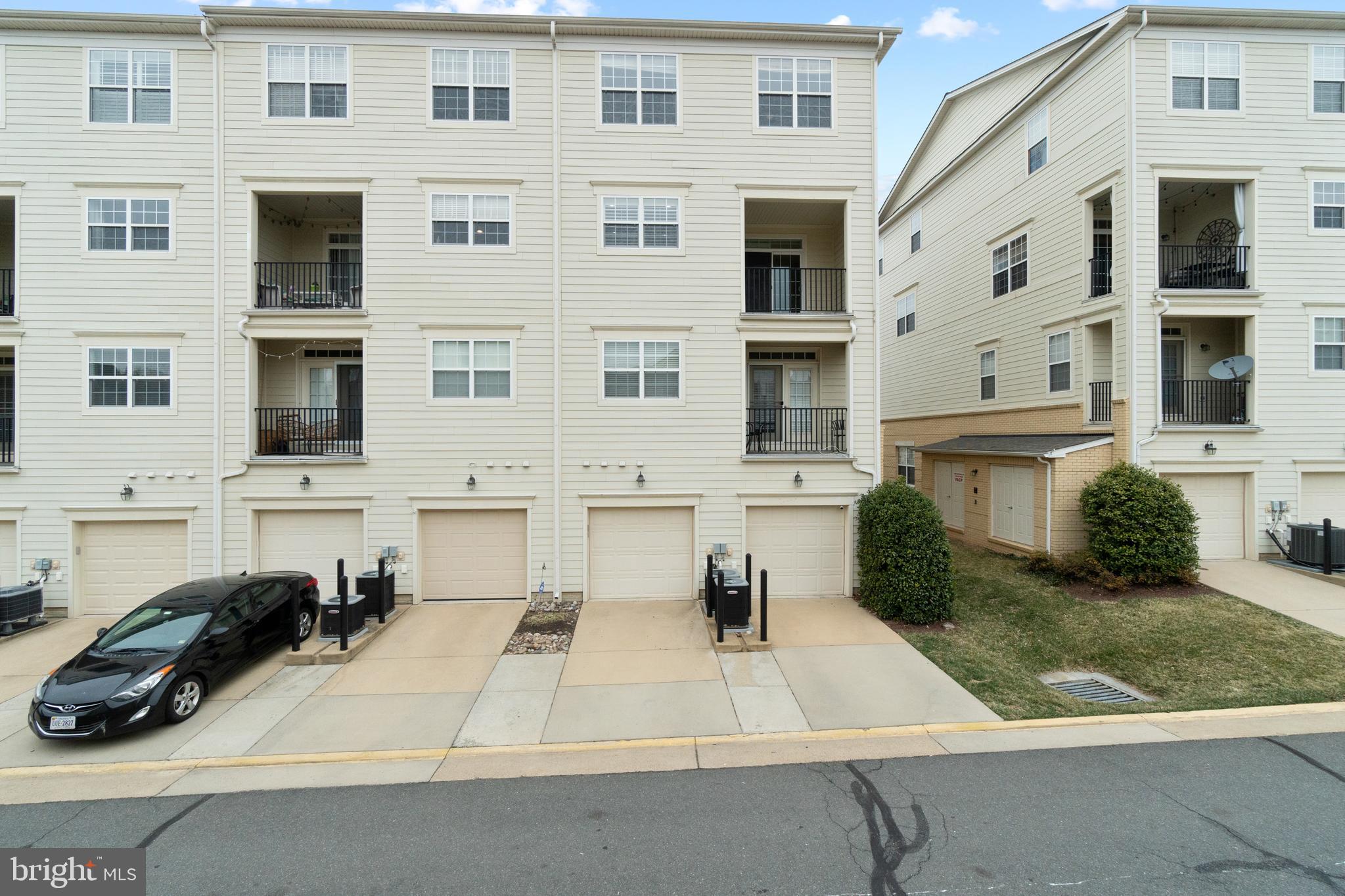 43653 McDowell Square Leesburg, VA 20176 - Photo 30 of 33