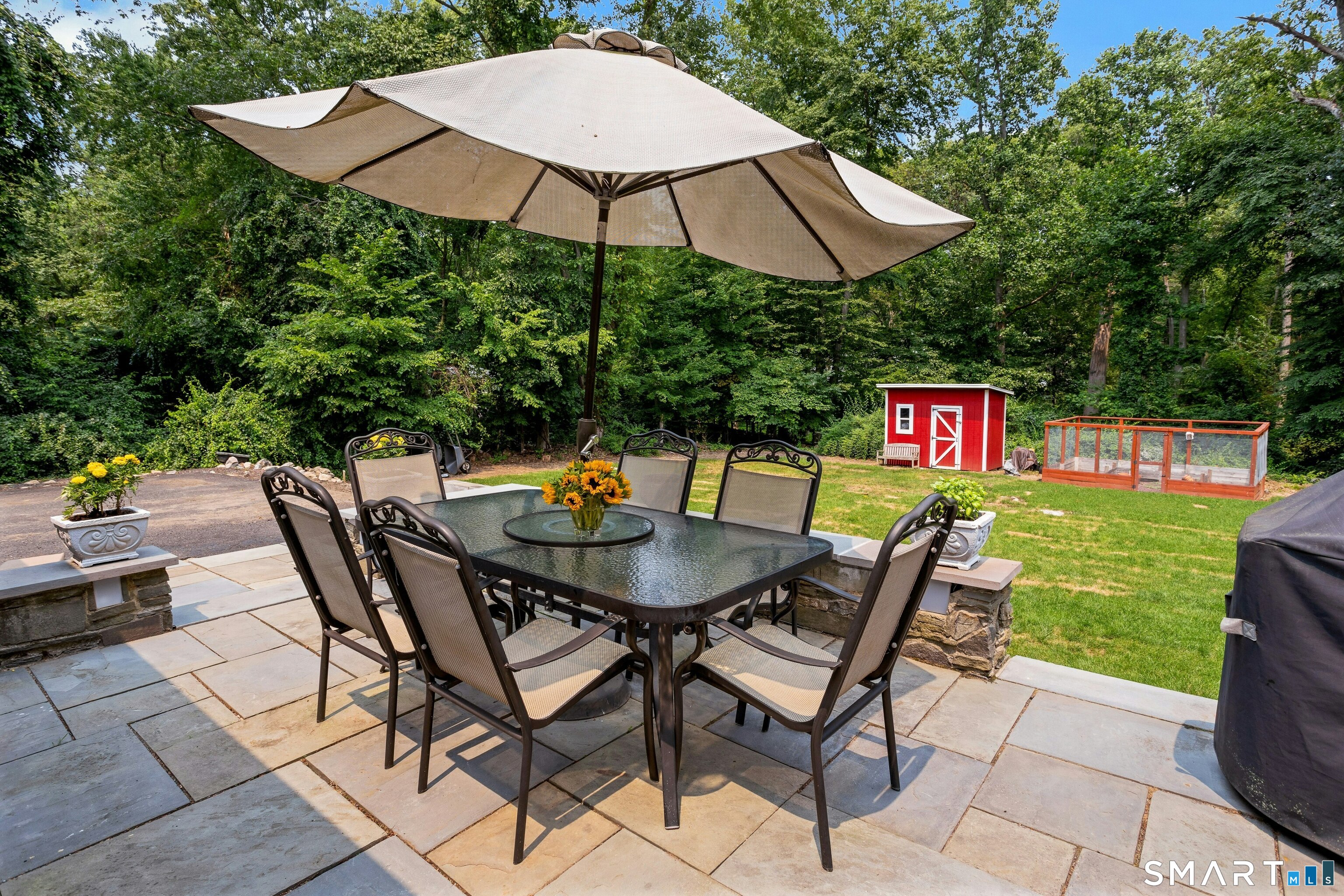 160 Eden Road Stamford, CT 06907 - Photo 22 of 27