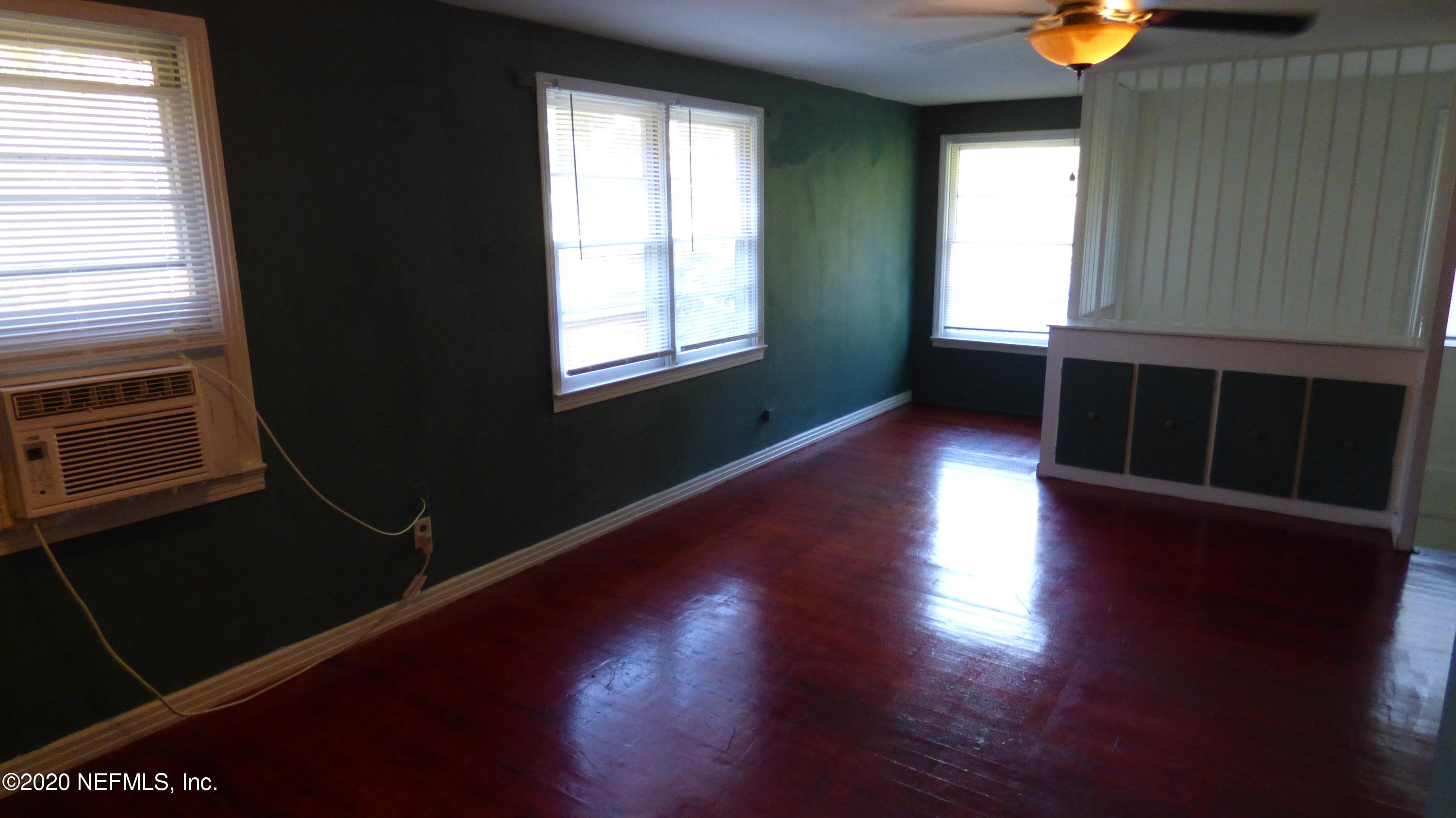 4347 Hudnall Road, Unit 1 Jacksonville, FL 32207 - Photo 11 of 11 P1020406