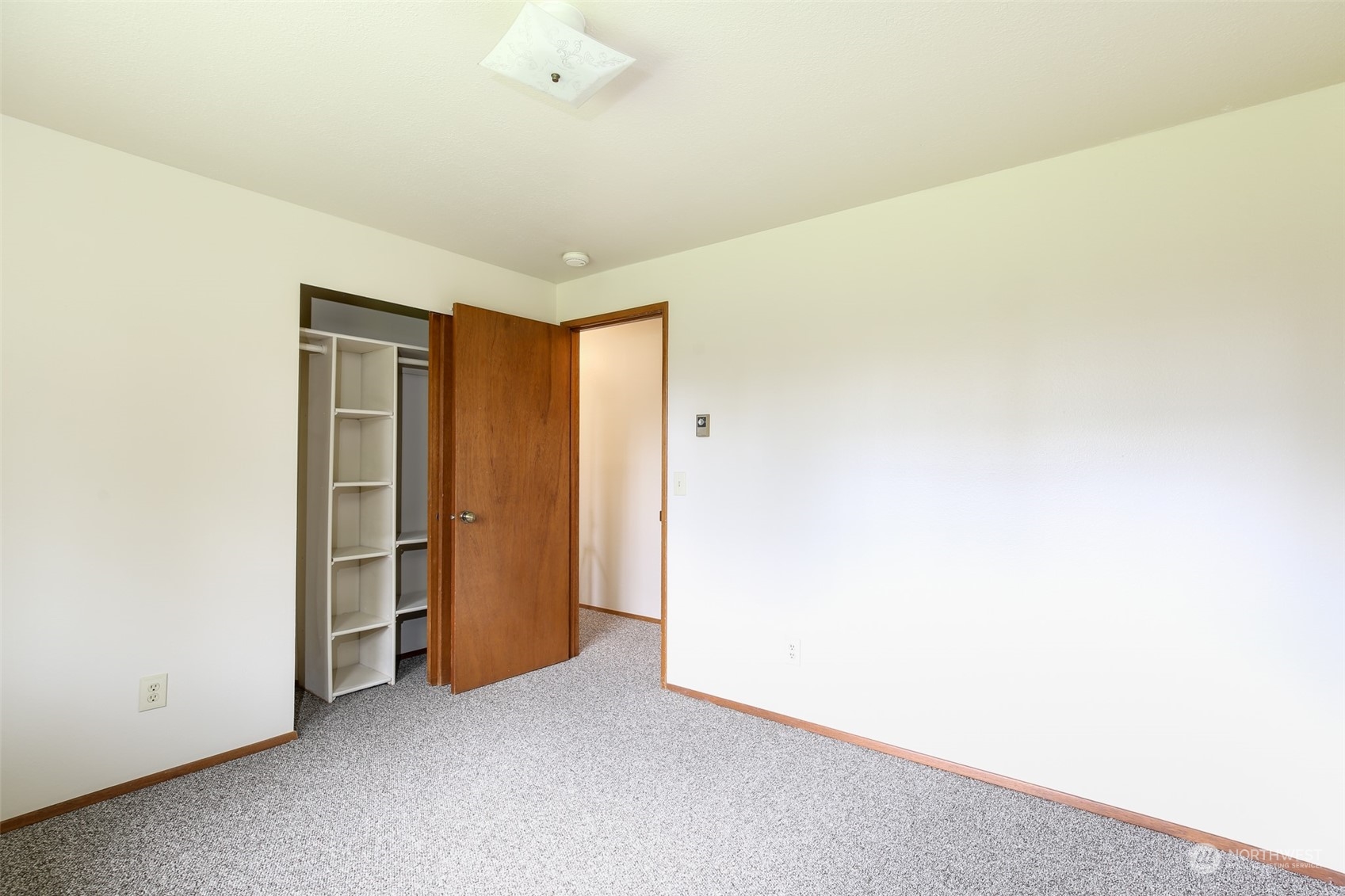 621 Silver Lake Road Oak Harbor, WA 98277 - Photo 19 of 36 Gallery Image 19