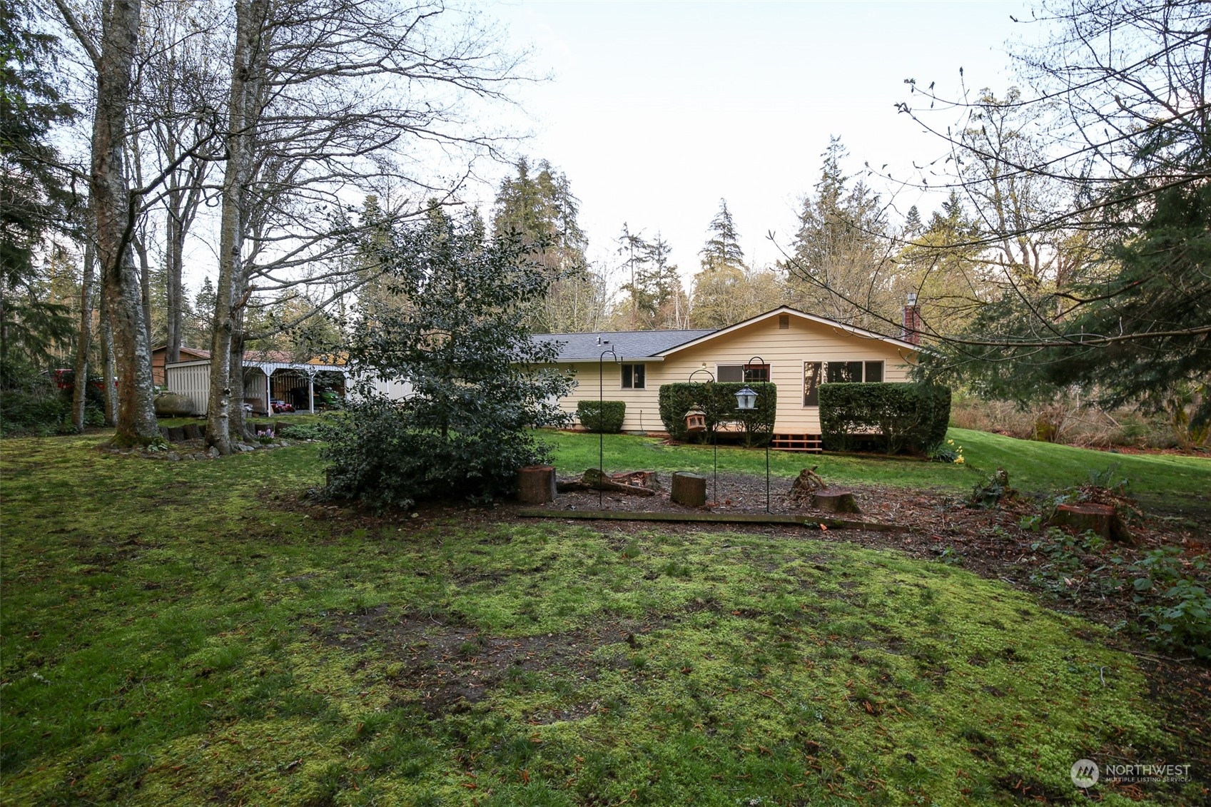 621 Silver Lake Road Oak Harbor, WA 98277 - Photo 32 of 36 Gallery Image 32