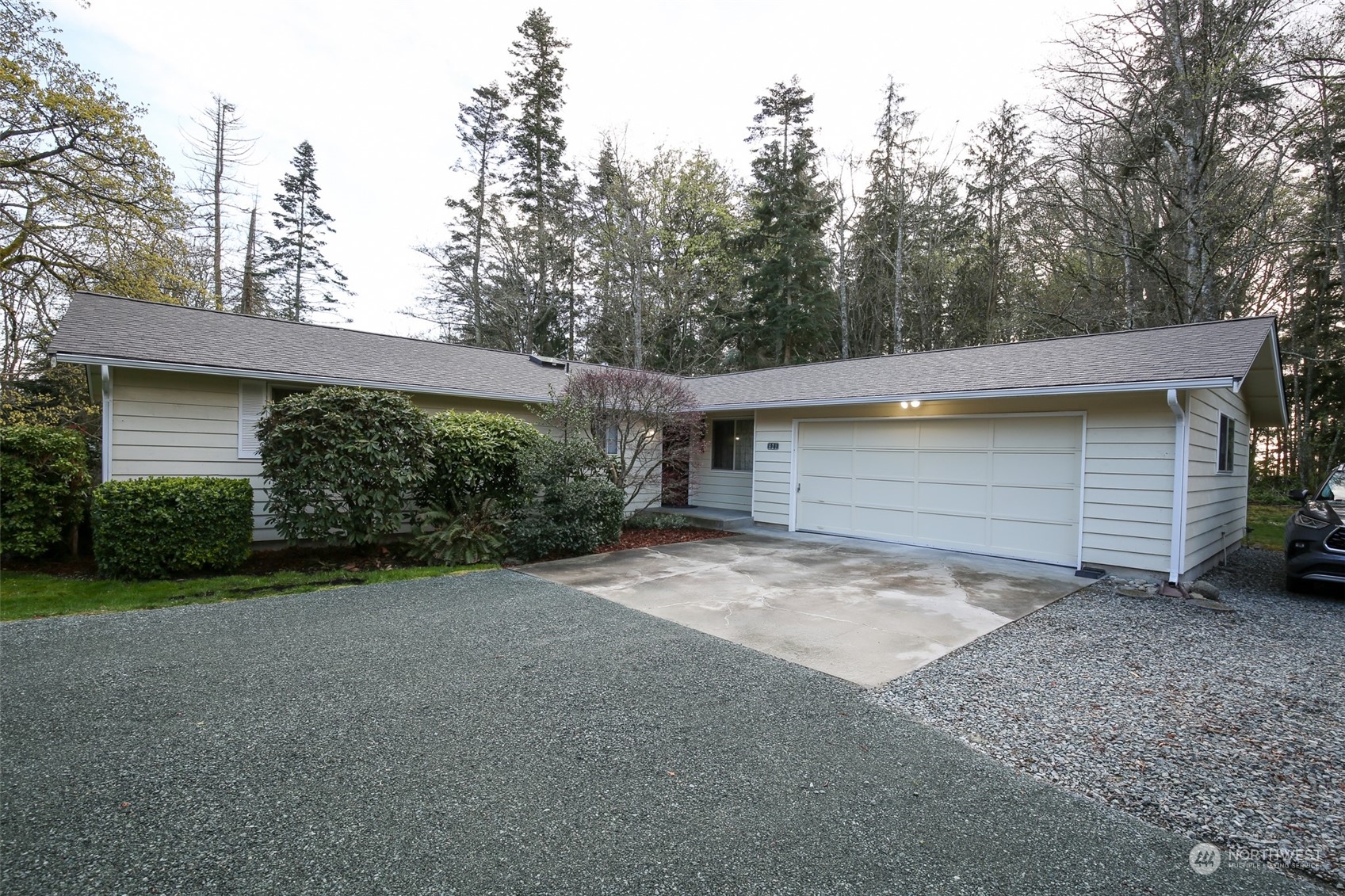 621 Silver Lake Road Oak Harbor, WA 98277 - Photo 7 of 36 Gallery Image 7