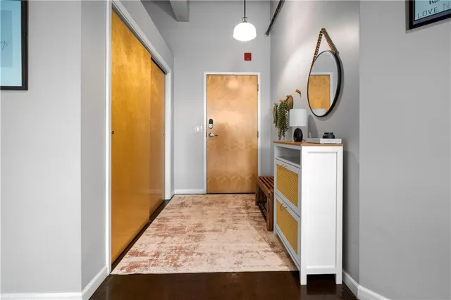 $325,000 | 360 West Pershing Road, Unit 30, Kansas City, MO 64108