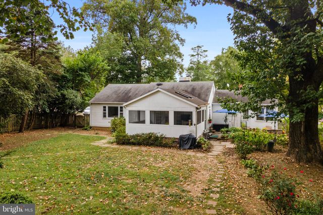 $950,000 | 111 Wardour Drive, Annapolis, MD 21401