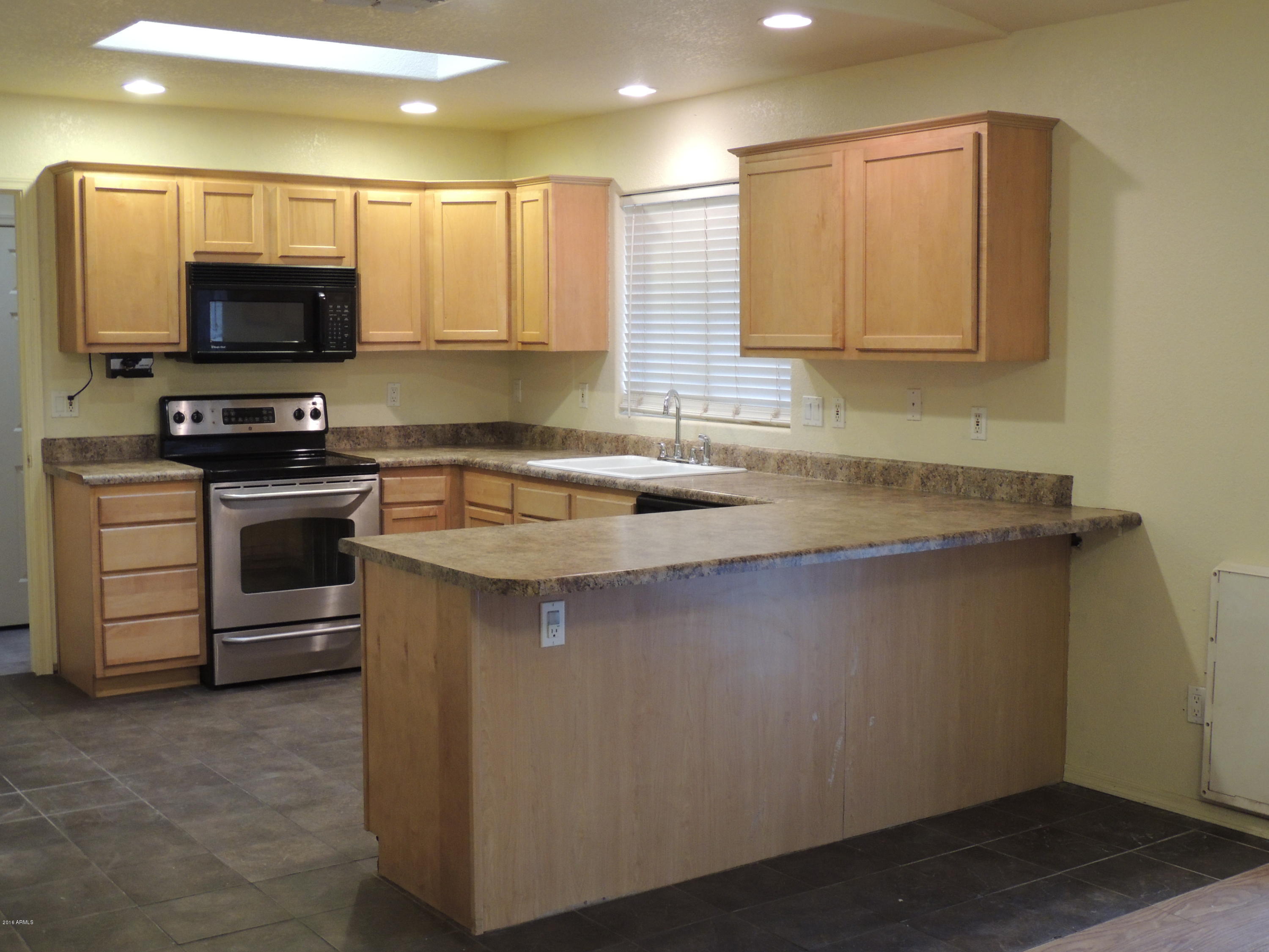 2547 East Contention Mine Road Phoenix, AZ 85032 - Photo 3 of 26 Kitchen