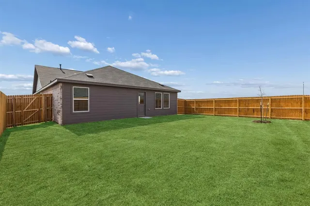 $2,000 | 1380 Blazin Bronco Trail, Fort Worth, TX 76052