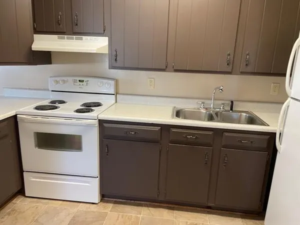 $710 | 936 6th Street Northeast, Unit 3N, Staples, MN 56479