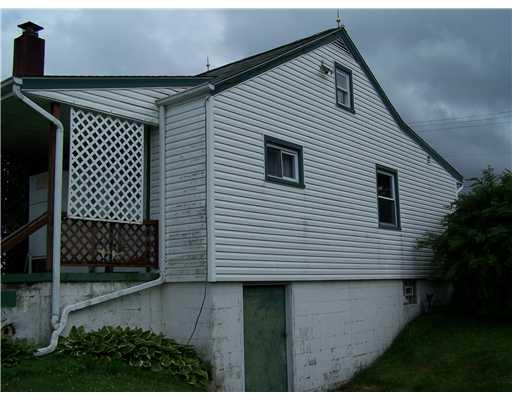 131 Winfield Road Sarver, PA 16055 - Photo 2 of 9 Exterior Front.