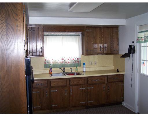 131 Winfield Road Sarver, PA 16055 - Photo 4 of 9 Kitchen.