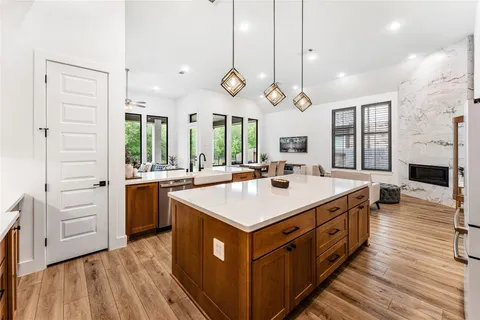 $674,900 | 4715 Southpoint Way, Fulshear, TX 77441