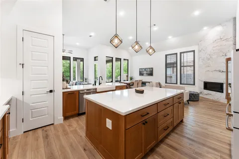 $674,900 | 4715 Southpoint Way, Fulshear, TX 77441