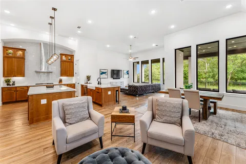 $674,900 | 4715 Southpoint Way, Fulshear, TX 77441