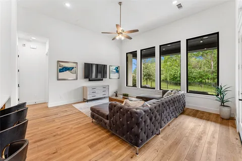 $674,900 | 4715 Southpoint Way, Fulshear, TX 77441