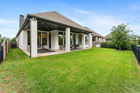 $674,900 | 4715 Southpoint Way, Fulshear, TX 77441