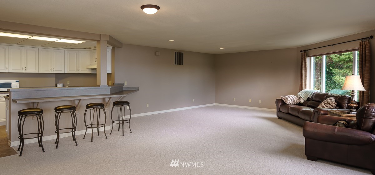 14547 Gibralter Road Anacortes, WA 98221 - Photo 17 of 25 Gallery Image 17