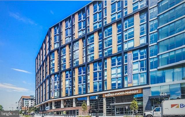 2120 Vermont Avenue Northwest, Unit 207 Washington, DC 20001 - Photo 28 of 32 front view of a building