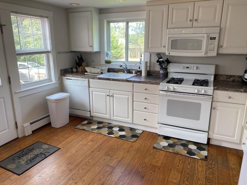 348 Lower County Road Dennis, MA 02639 - Photo 9 of 40