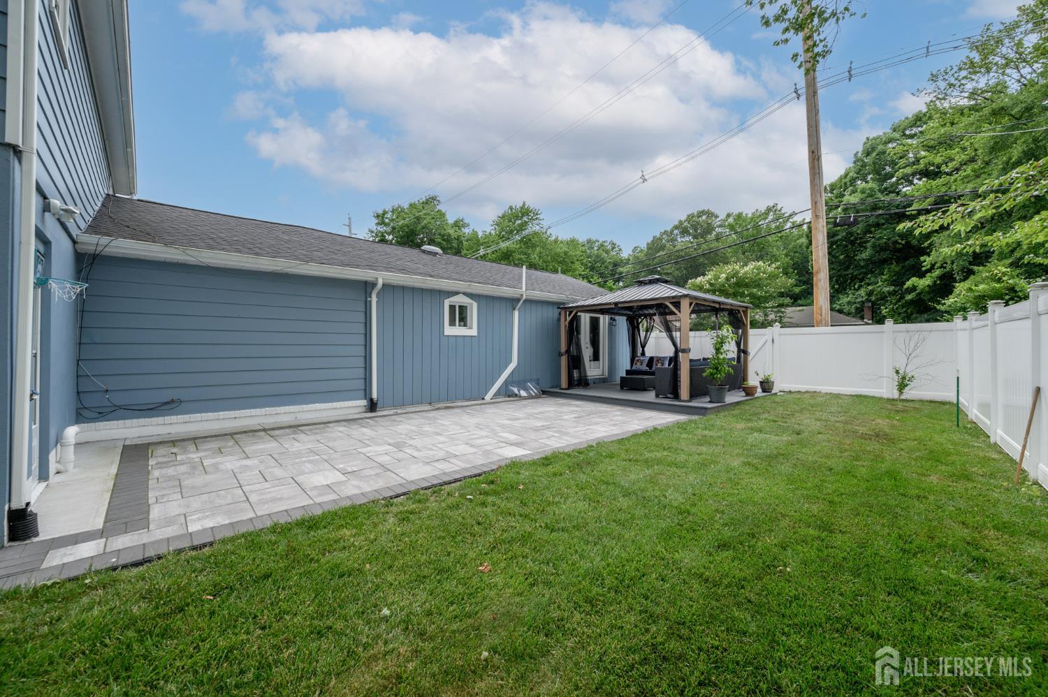 519 Calvert Road North Brunswick, NJ 08902 - Photo 32 of 46