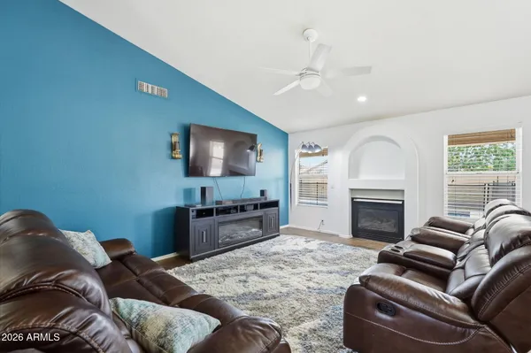 $539,900 | 6647 West Tonopah Drive, Glendale, AZ 85308