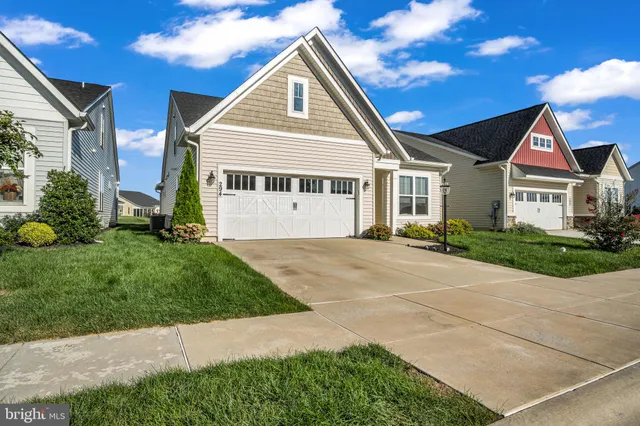 a picture of floor with a view of cabinet