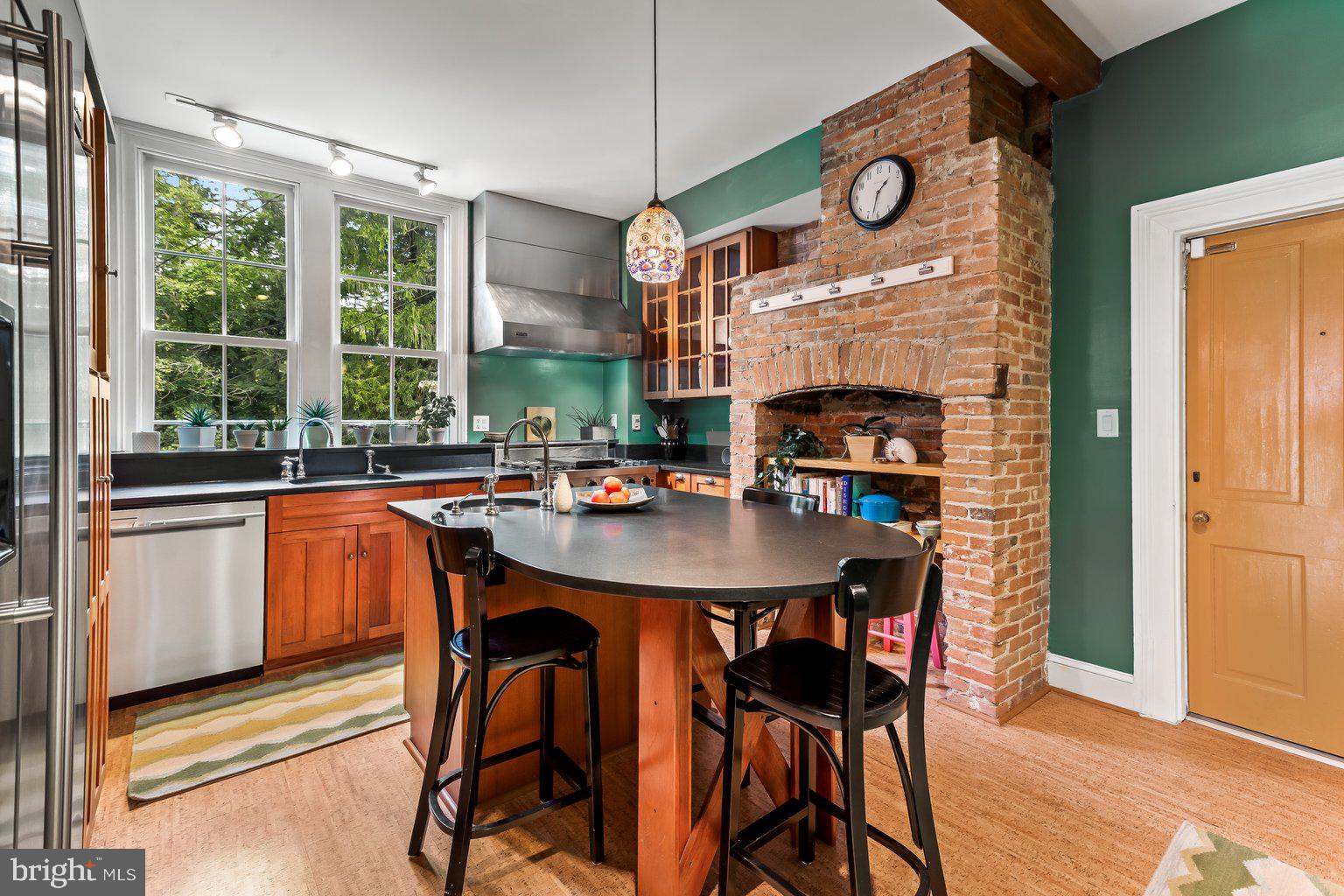 1809 Dixon Road Baltimore, MD 21209 - Photo 24 of 62 Kitchen