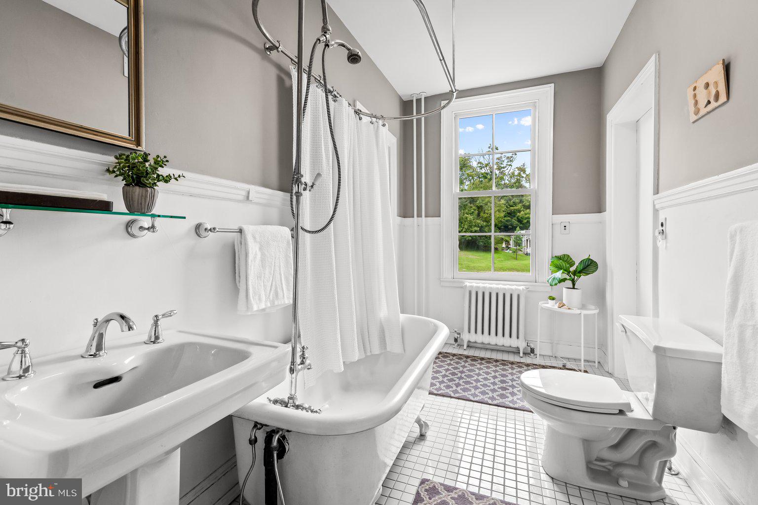 1809 Dixon Road Baltimore, MD 21209 - Photo 42 of 62 Hall Bath (2nd floor)