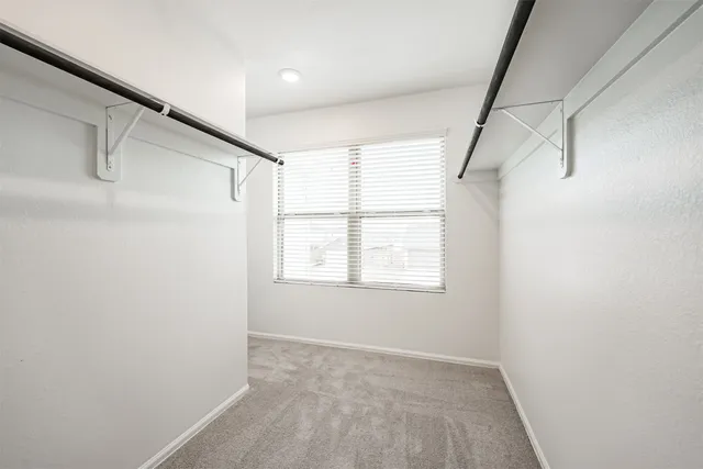 $2,350 | 4138 Zavala Ml Street, Baytown, TX 77521