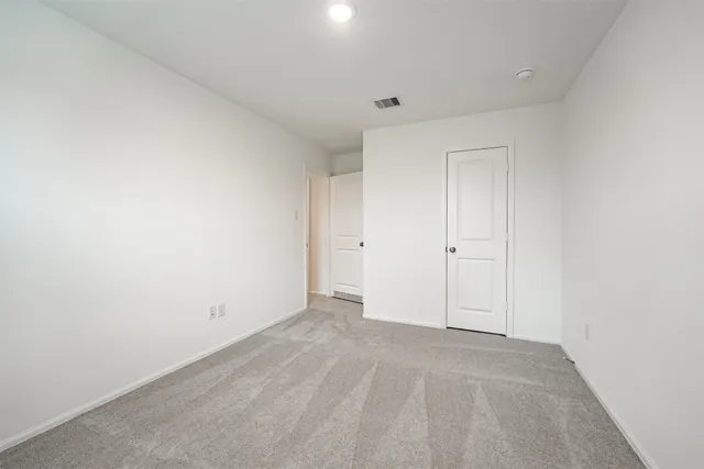 $2,350 | 4138 Zavala Ml Street, Baytown, TX 77521