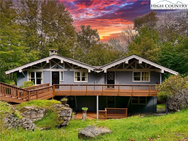 $449,900 | 237 Charter Hills Road, Beech Mountain, NC 28604