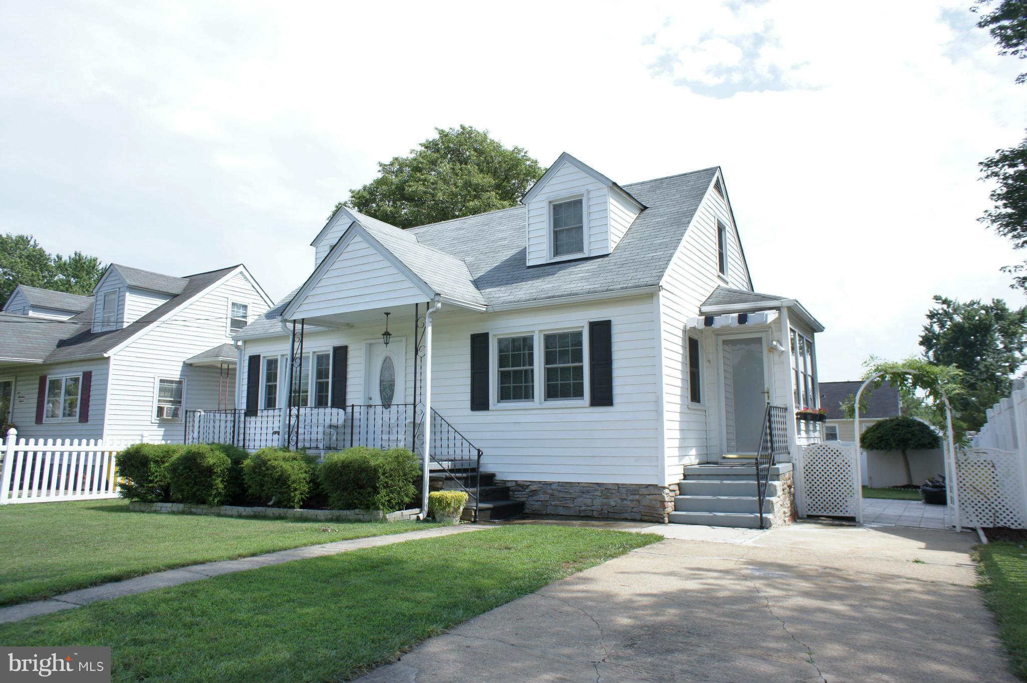 609 Cedar Hill Road Baltimore, MD 21225 - Photo 1 of 30 Exterior (Front)