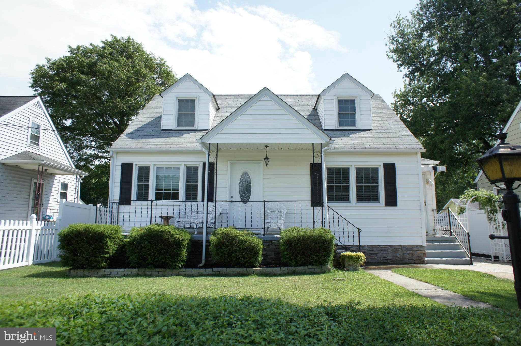 609 Cedar Hill Road Baltimore, MD 21225 - Photo 2 of 30 Exterior (Front)