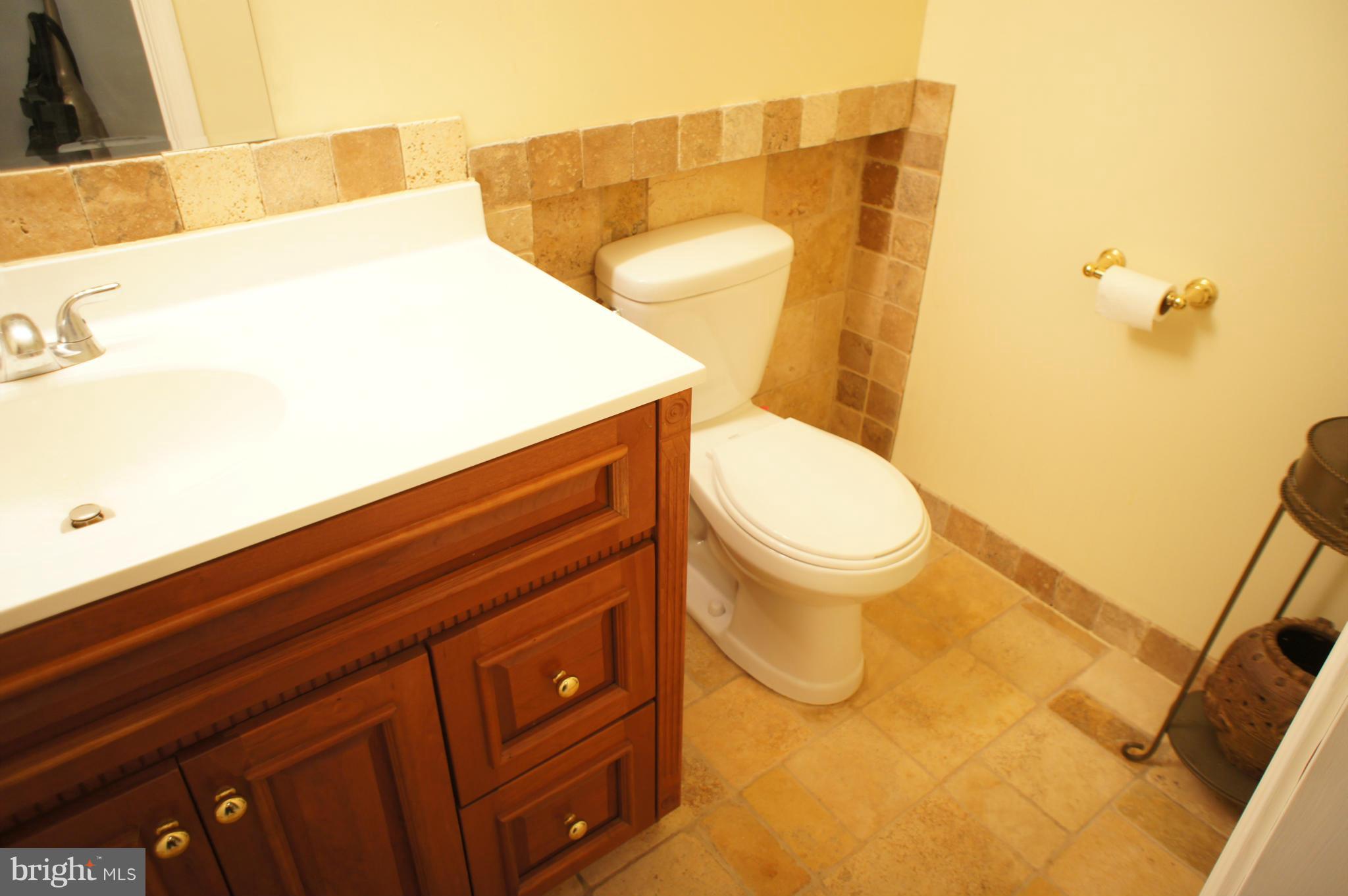 609 Cedar Hill Road Baltimore, MD 21225 - Photo 26 of 30 Bath