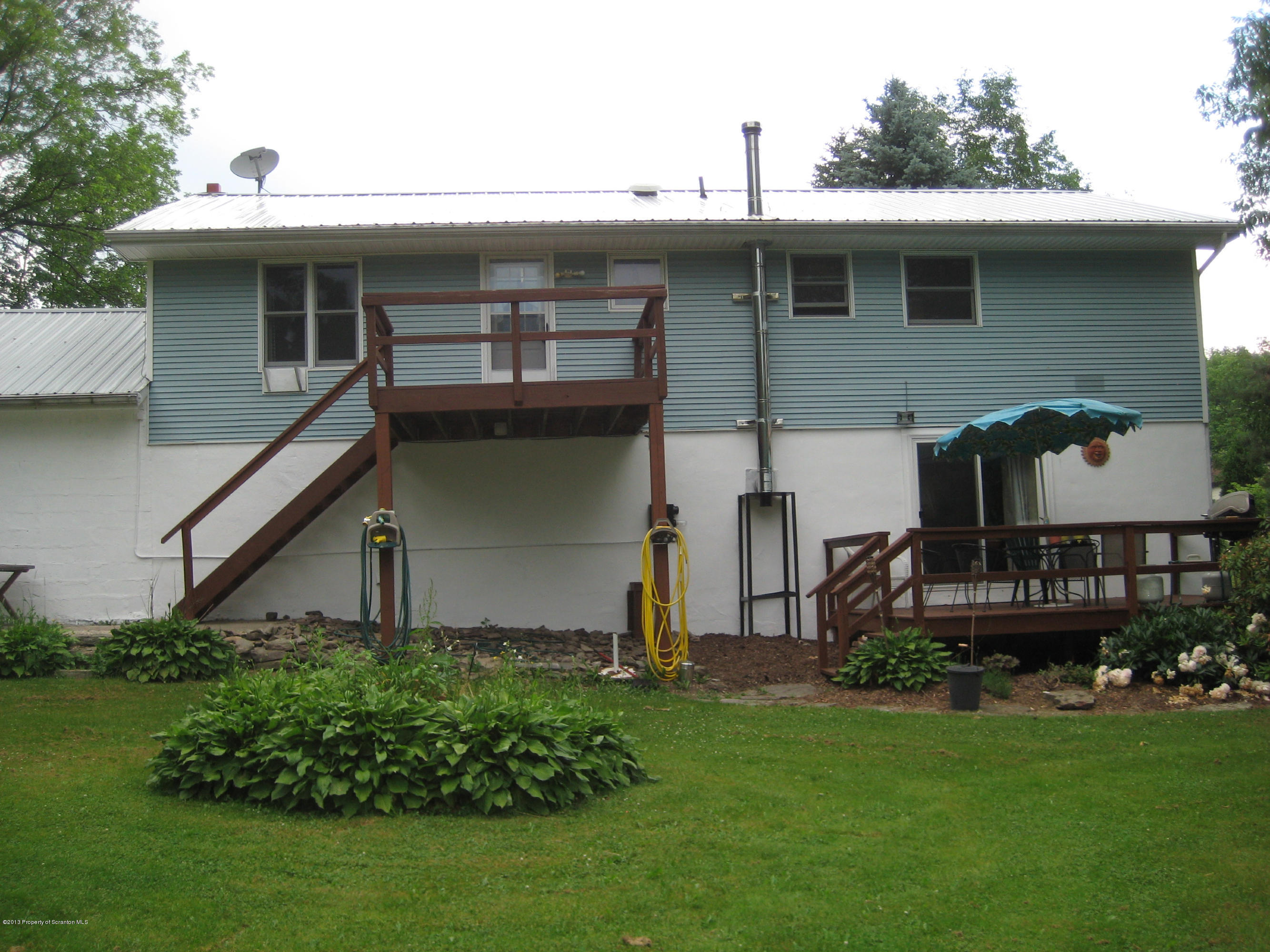 386 Hickory Ridge Road Carbondale, PA 18407 - Photo 2 of 9 Gallery Image 2