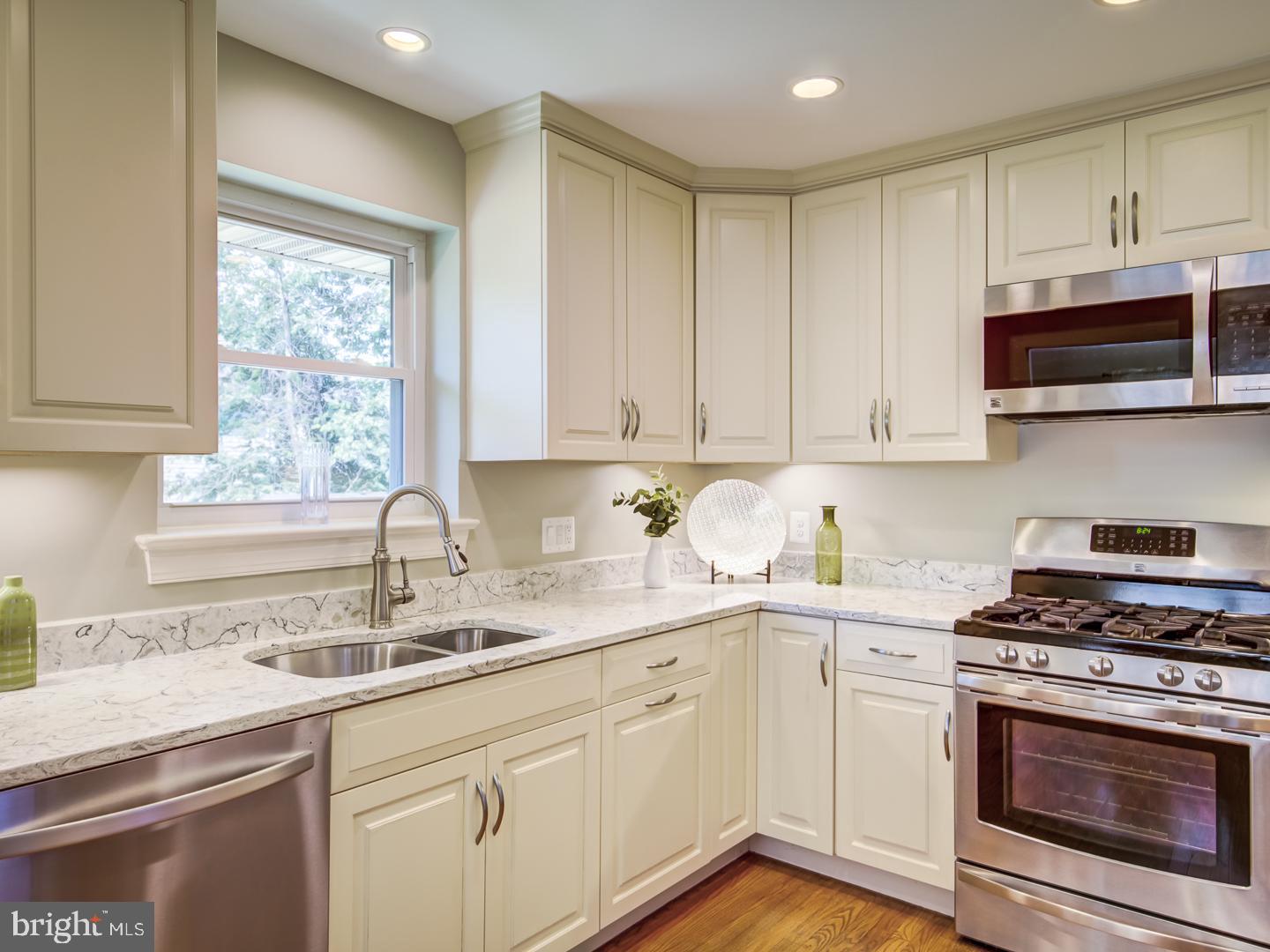 7412 Farnum Street Springfield, VA 22151 - Photo 11 of 45