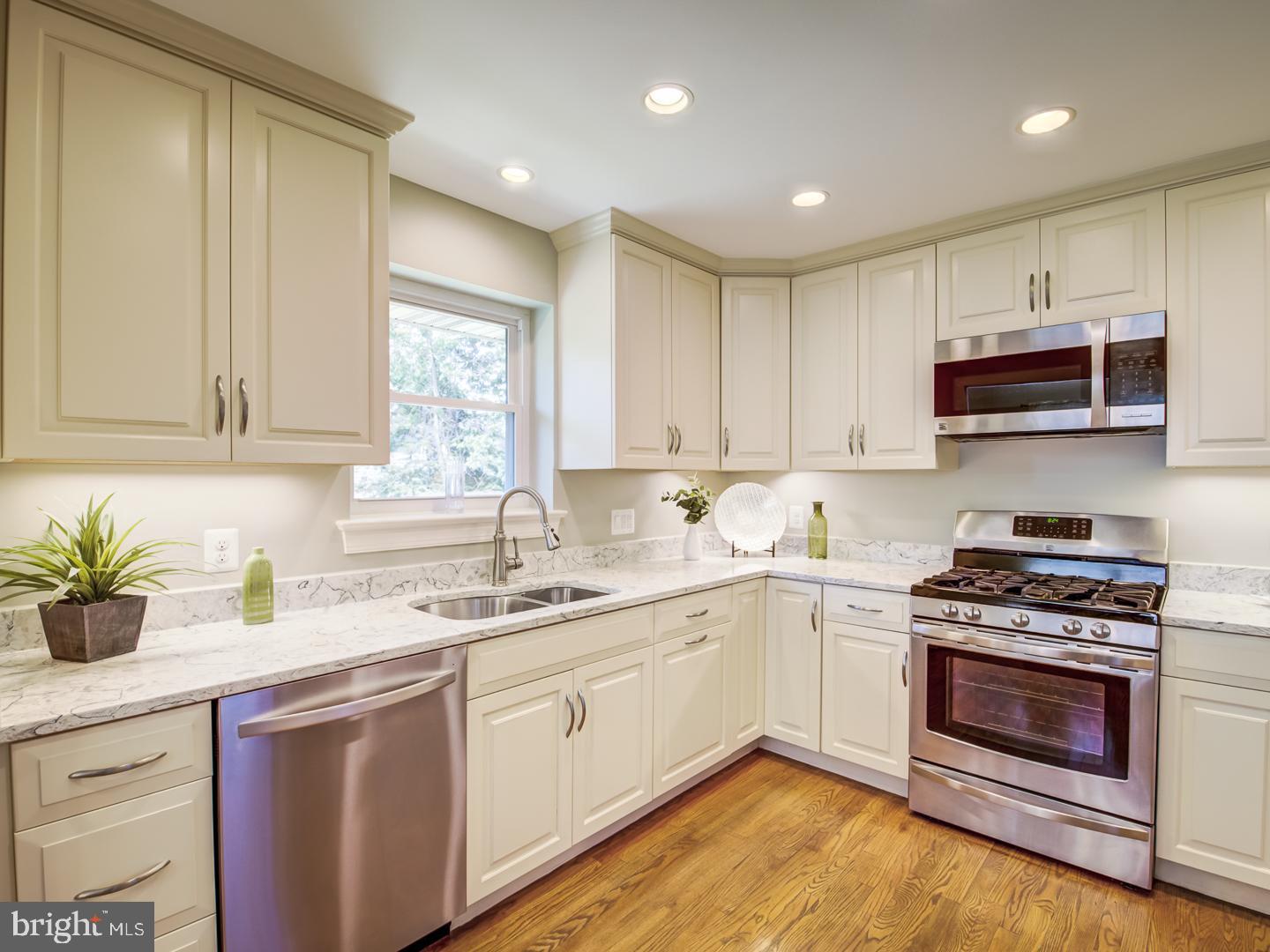 7412 Farnum Street Springfield, VA 22151 - Photo 12 of 45