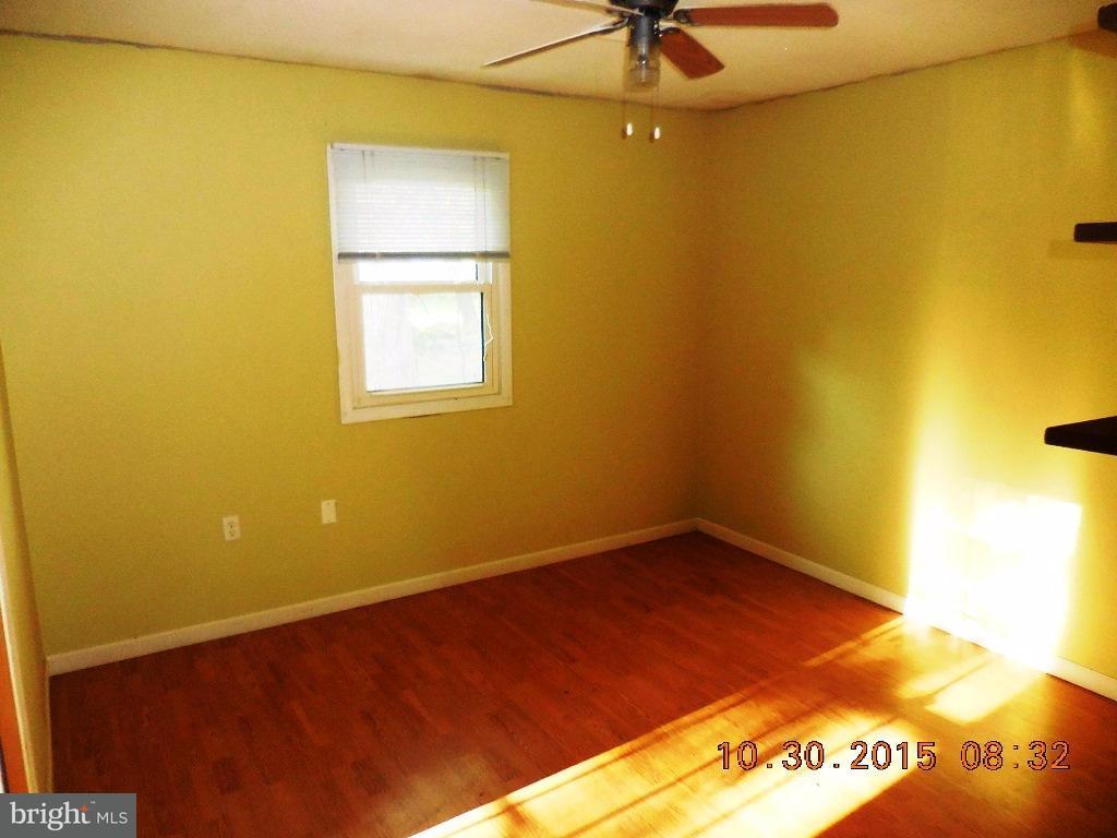 120 Noble Street Lititz, PA 17543 - Photo 3 of 10