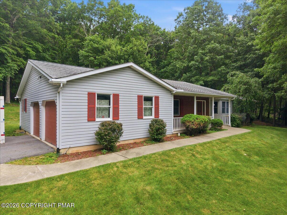 209 Foothill Boulevard Effort, PA 18330 - Photo 6 of 61 06-051_dji_fly_20260709_091726_0665_1783
