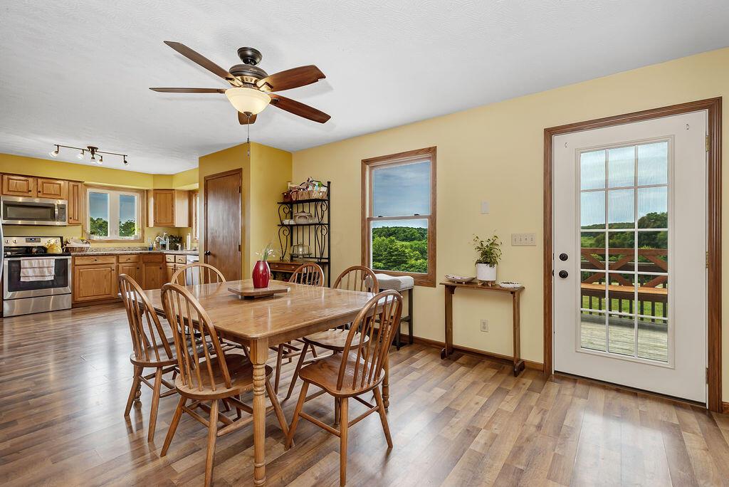 10661 Fairview Road Southeast Heath, OH 43056 - Photo 20 of 53 16-Dining_