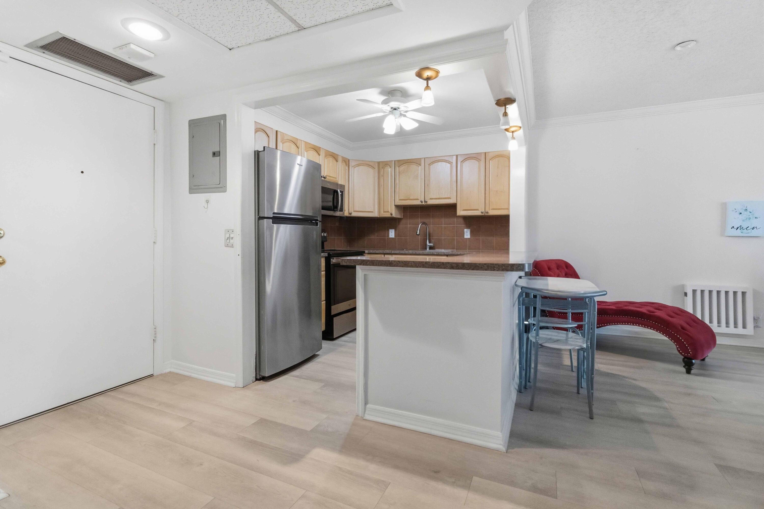 259 South Cypress Road, Unit 506 Pompano Beach, FL 33060 - Photo 2 of 33 003
