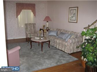406 Spring Road Havertown, PA 19083 - Photo 3 of 12 Living Room