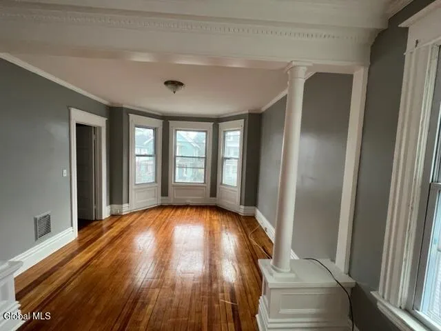 $1,600 | 2337 16th Street, Unit 2, Troy, NY 12180