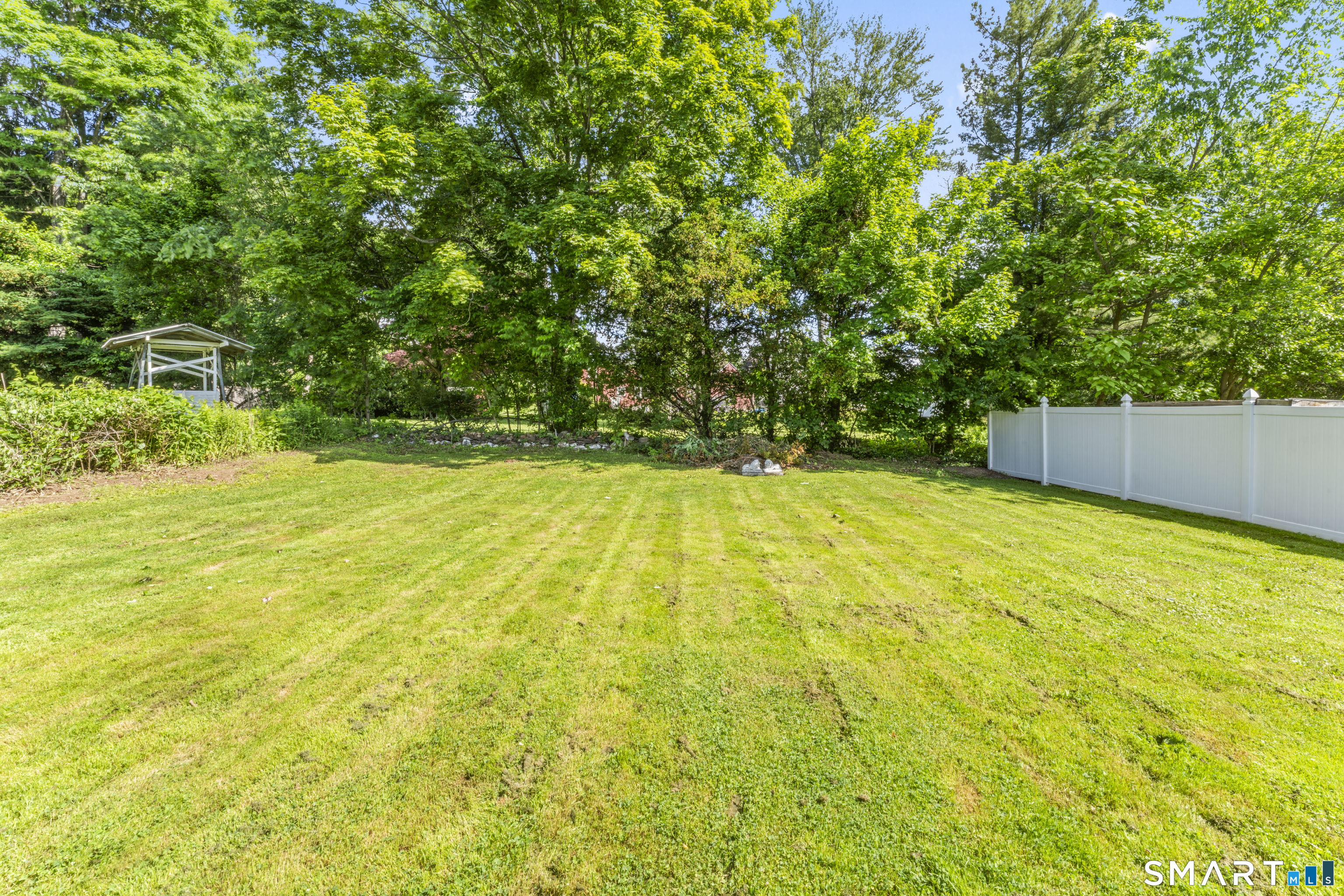 73 Main Street Berlin, CT 06037 - Photo 5 of 37