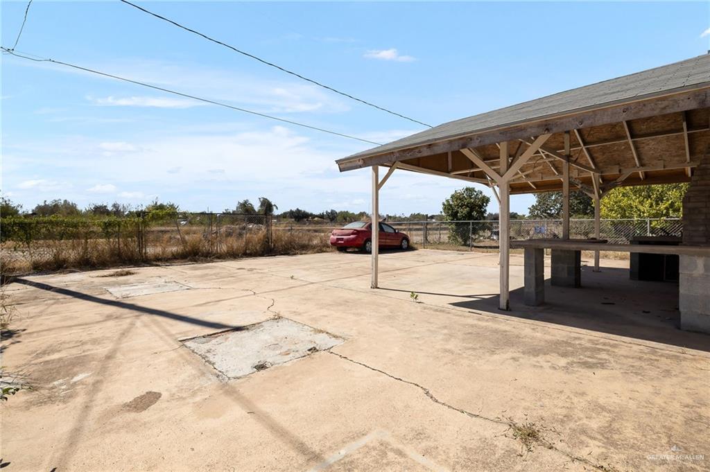 905 West 26th Street Mission, TX 78574 - Photo 14 of 18