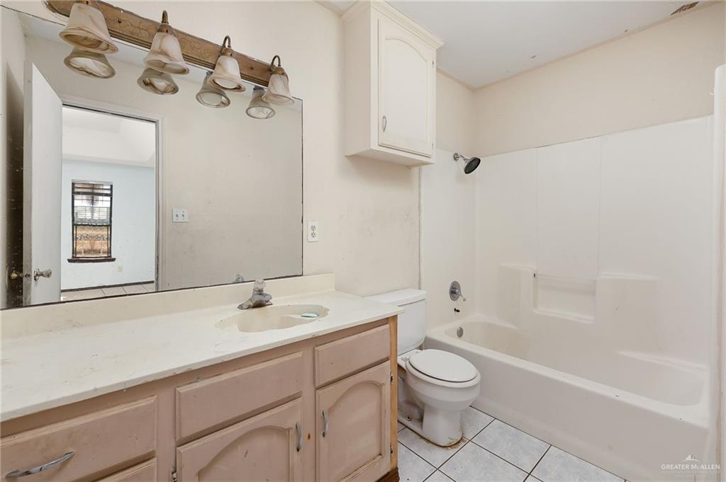 905 West 26th Street Mission, TX 78574 - Photo 9 of 18