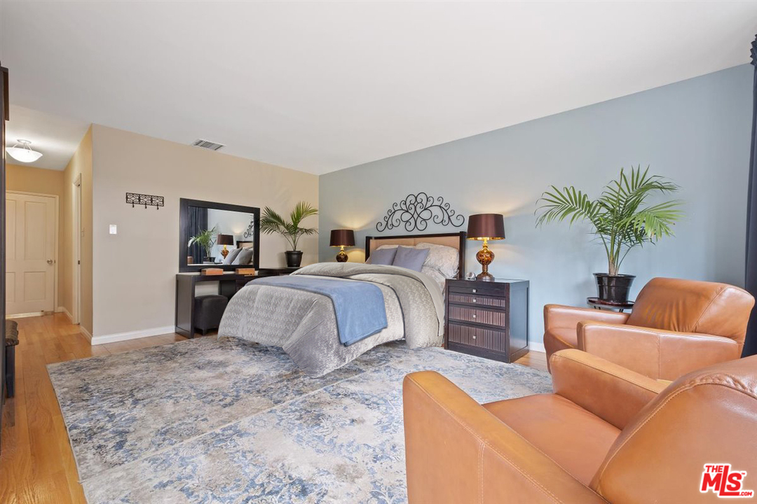 1464 Royal Boulevard Glendale, CA 91207 - Photo 23 of 45