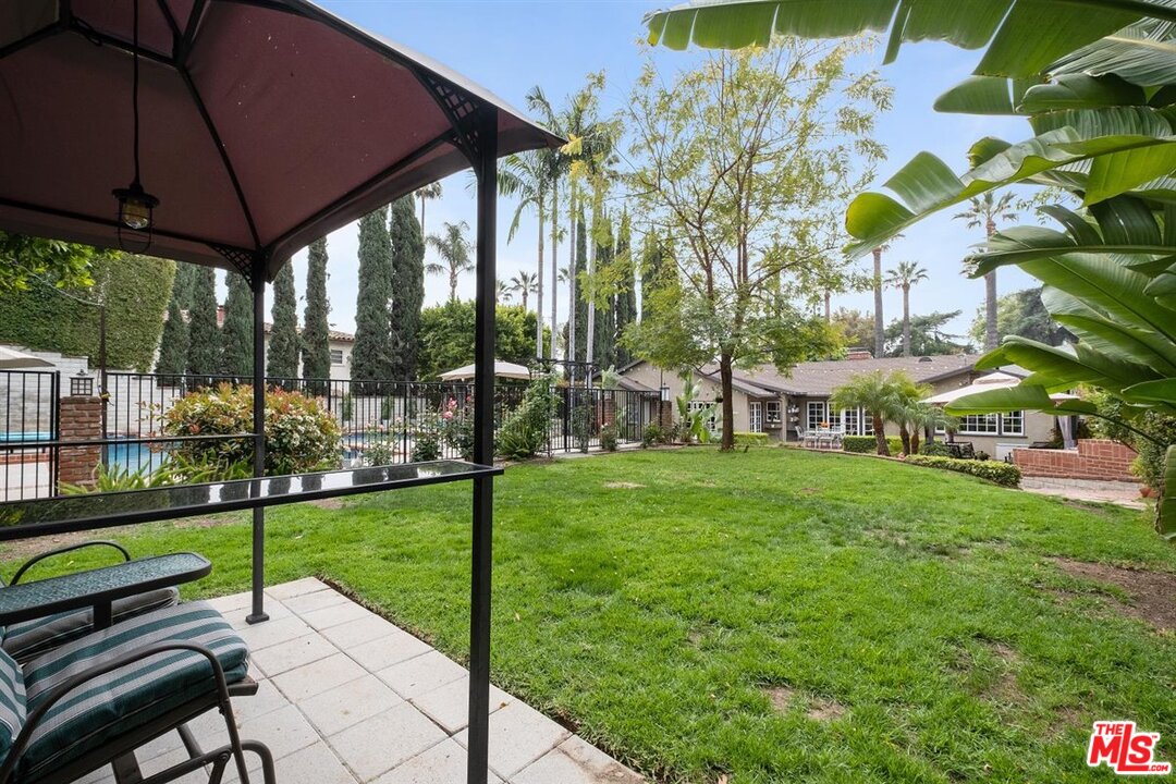 1464 Royal Boulevard Glendale, CA 91207 - Photo 29 of 45