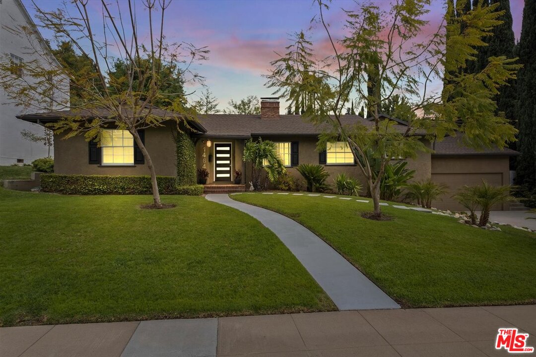 1464 Royal Boulevard Glendale, CA 91207 - Photo 41 of 45